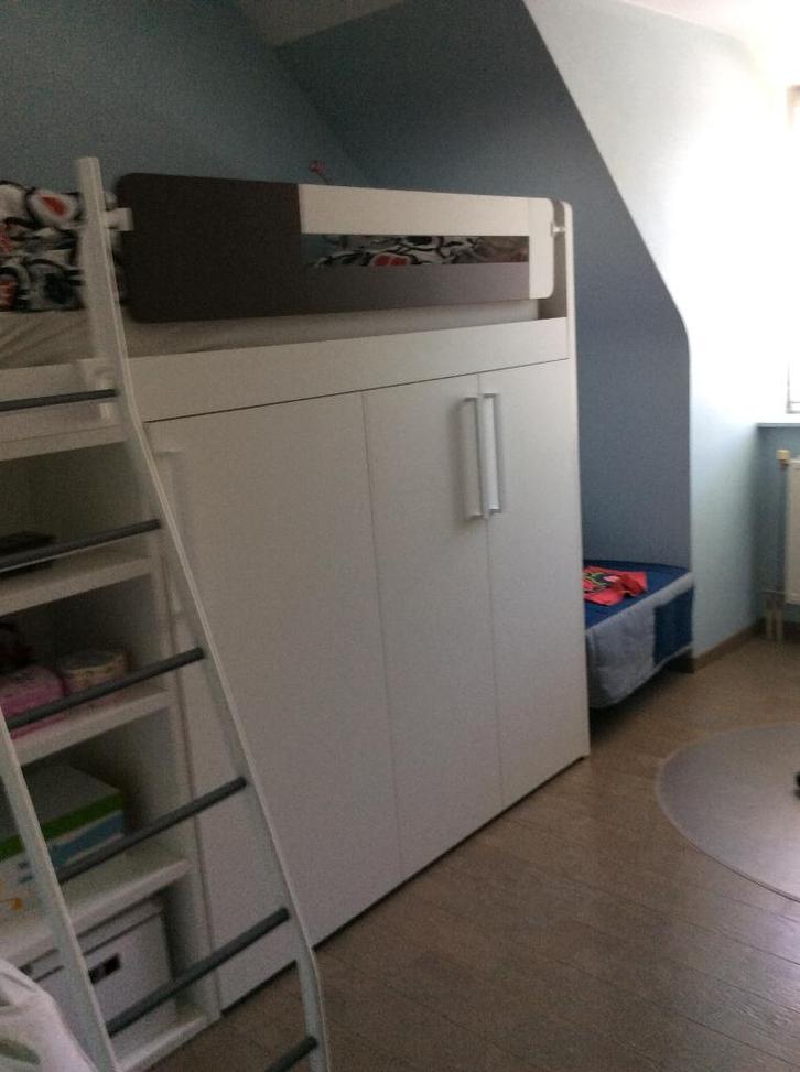 Hoogslaper met ingebouwde kasten, Enfants & Bébés, Chambre d'enfant | Lits superposés & Lits mezzanines, Comme neuf, Lit mezzanine
