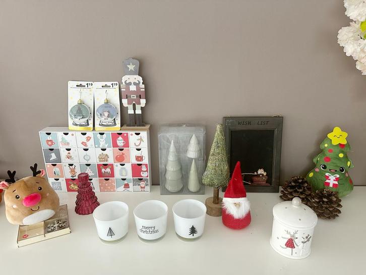 Uniek lot kerst en winterdecoratie, Diversen, Kerst, Zo goed als nieuw, Ophalen