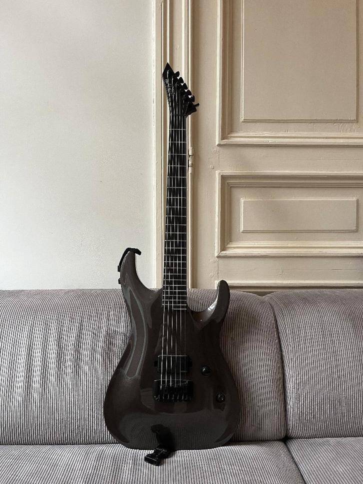 ESP LTD MT-I Mick Thomson Signature, Muziek en Instrumenten, Snaarinstrumenten | Gitaren | Elektrisch, Gebruikt, Solid body, Ophalen