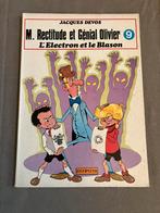M. Rectitude and Génial Olivier T9 - L'électron et le blason, Livres, Une BD, Enlèvement ou Envoi, Comme neuf, Devos