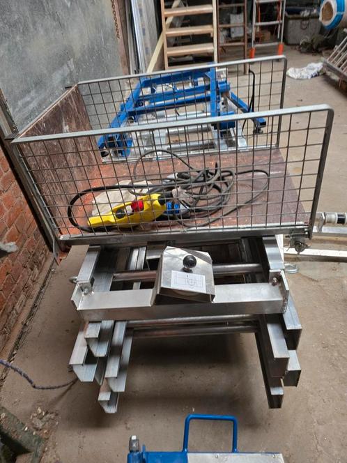 Tegelbeklimmingen, Zakelijke goederen, Machines en Bouw | Liften, Steigers en Ladders, Ophalen