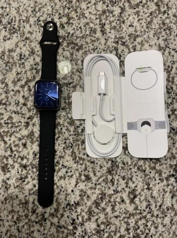 Apple Watch Series 8 45 mm roestvrij stalen kast met Midnigh beschikbaar voor biedingen