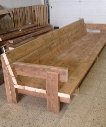 Loungebank bank tuintafel van balken sloophout op maat. beschikbaar voor biedingen