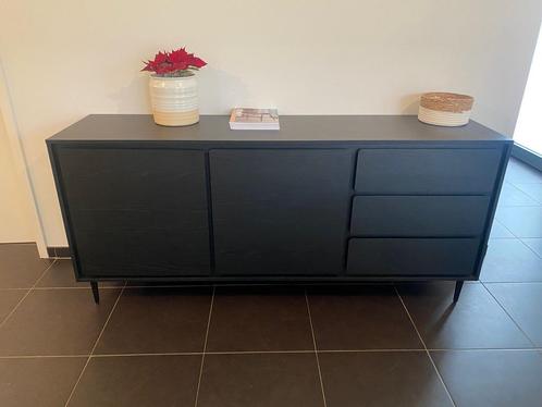 Juntoo dressoir in zwarte eik look 180 x 45 cm, Huis en Inrichting, Kasten | Dressoirs, Nieuw, 150 tot 200 cm, 25 tot 50 cm, Met lade(s)