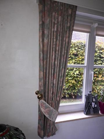 Overgordijnen beschikbaar voor biedingen