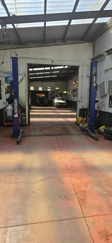 WINTER/CARAVANPARKING/VOOROUDERS REGIO CHARLEROI beschikbaar voor biedingen