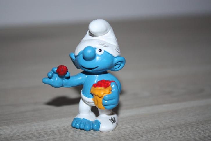 aardbeien smurf , schleich 1993 , Peyo , als nieuw, Verzamelen, Smurfen, Zo goed als nieuw, Poppetje, Figuurtje of Knuffel, Smulsmurf