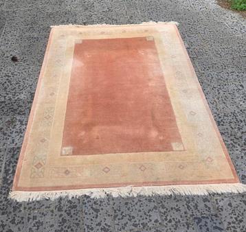 Tapijt: wol beschikbaar voor biedingen