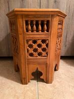 Petite table, Huis en Inrichting, Tafels | Bijzettafels, Ophalen, Zo goed als nieuw, Glas