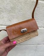 Boho chic mini tasje raffia en leer - nieuw, Handtassen en Accessoires, Tassen | Schoudertassen, Ophalen of Verzenden, Leer