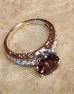 Exclusieve ring met spinel 2,40kt en 0,20kt diamanten, Handtassen en Accessoires, Ringen, Ophalen of Verzenden, Met edelsteen
