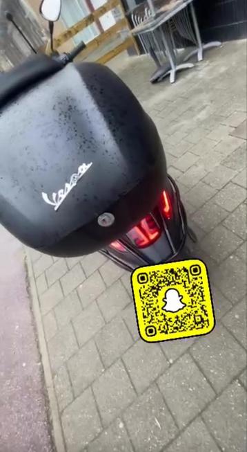 Vespa sprint notte beschikbaar voor biedingen