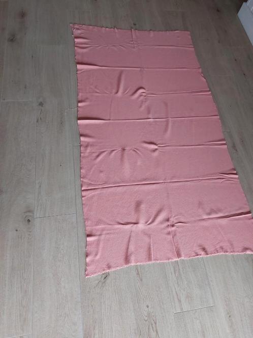 Roze zachte stof met stretch, Hobby & Loisirs créatifs, Tissus & Chiffons, Neuf, Coton, 30 à 120 cm, 30 à 200 cm, Rose, Enlèvement ou Envoi