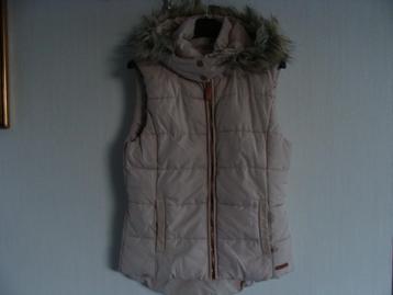 veste matelassée avec capuche sans manches, neuf, 158/164 beschikbaar voor biedingen
