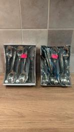 Cuillères en plastique argentées neuves 100 pieces, Maison & Meubles, Cuisine | Couverts, Enlèvement ou Envoi, Comme neuf, Autres matériaux