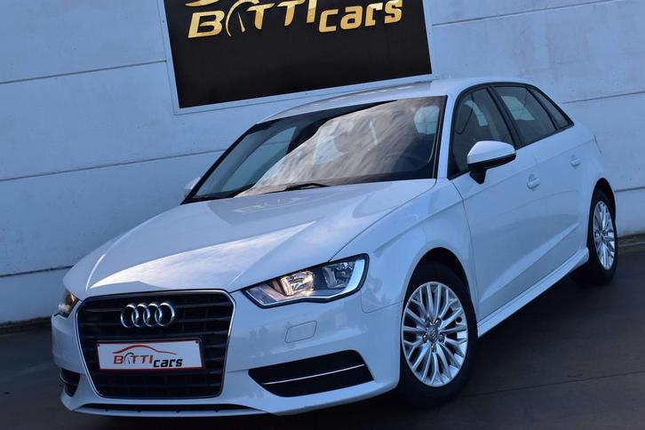 Audi A3 1.6TDI* 2-Zone Airco* Navi* Cruise Control* PDC, Auto's, Audi, Bedrijf, Te koop, A3, ABS, Airbags, Airconditioning, Bluetooth