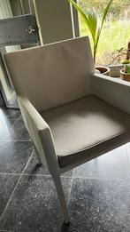 Crème kleurige stoelen van HELLO SUNS. H87; B57; D49, Huis en Inrichting, Stoelen, Ophalen, Kunststof, Gebruikt, Wit