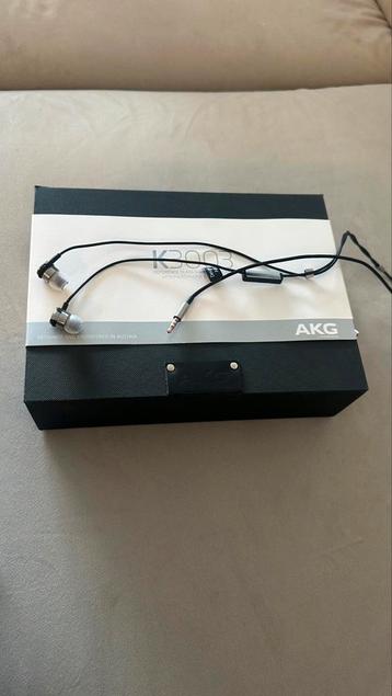 K3003 van AKG beste in-ear hoofdtelefoon  beschikbaar voor biedingen