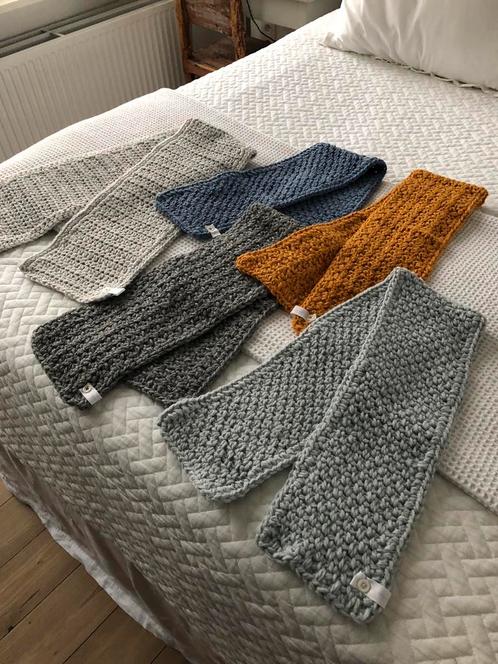 BABY KIND SJAALS PURE WOL ZEER ZACHT SPLINTERNIEUW SPOTPRI, Kinderen en Baby's, Kinderkleding | Mutsen, Sjaals en Handschoenen