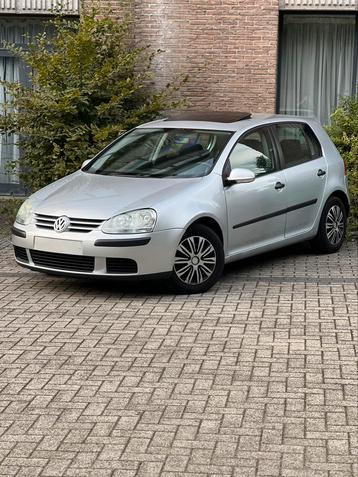 Volkswagen Golf 5 1.4 Essence 