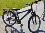 Kinderfiets zwart met rode accenten, 24 inch, 10 tot 12 jr, Fietsen en Brommers, Ophalen, Zo goed als nieuw, 24 inch, Versnellingen