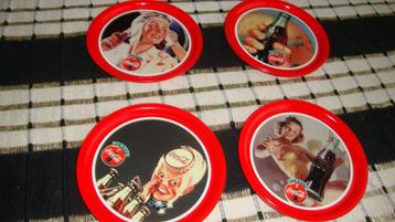4 sous-verres Coca Cola vintage différents en métal, Enlèvement ou Envoi, Neuf, Autres types