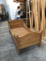Eenpersoonsbed massief hout antiek vintage, Ophalen