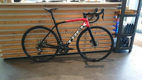 Trek Émonda SL 6 Disc 2022 - Taille 54 cm (M), Vélos & Vélomoteurs, Vélos | Vélos de course, Comme neuf, Carbone, Enlèvement ou Envoi