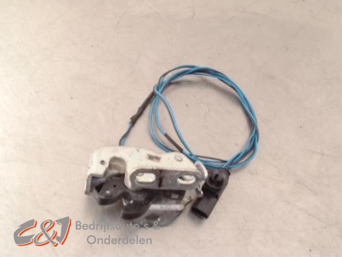 Slotvanger Achterklep van een Mercedes Vito, Auto-onderdelen, Carrosserie, Mercedes-Benz, Gebruikt, 3 maanden garantie, Ophalen of Verzenden