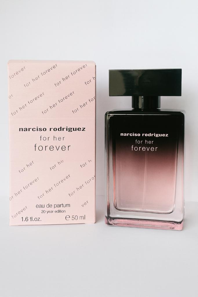 Narciso Rodriguez For Her Forever – 20th Anniversary Edition, Handtassen en Accessoires, Uiterlijk | Parfum, Zo goed als nieuw