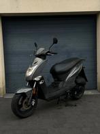 Kymco Agility | A klassen | 50cc | Agaat grijs |Extra koffer, Vélos & Vélomoteurs, Scooters | Peugeot, Autres modèles, Enlèvement ou Envoi