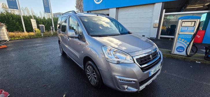 peugeot partner met airco en onderhoudsboek wordt gekeurd, Auto's, Peugeot, Bedrijf, Te koop, Partner, ABS, Airbags, Airconditioning