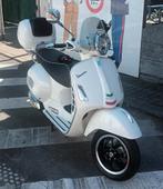 Vespa GTS 125 in nieuwstaat! 3250 kilometer, Ophalen, Zo goed als nieuw