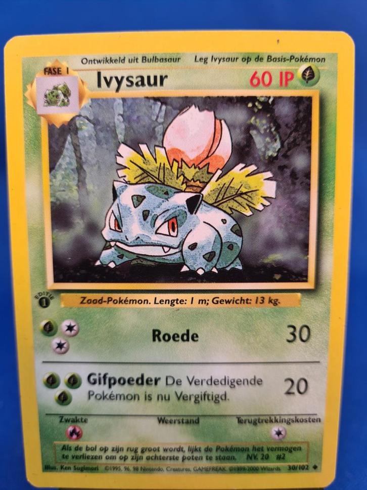 Ivysaur 30/102 - Base (1st edition) (NL), Hobby en Vrije tijd, Verzamelkaartspellen | Pokémon, Gebruikt, Verzenden