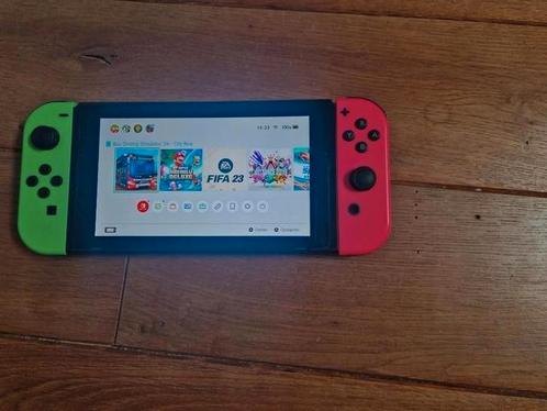 Nintendo switch met accesoires, Games en Spelcomputers, Spelcomputers | Nintendo Switch, Zo goed als nieuw, Ophalen