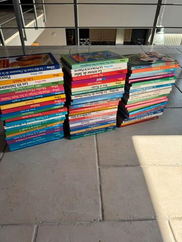 Lot de 70 livres  les classiques de Disney beschikbaar voor biedingen