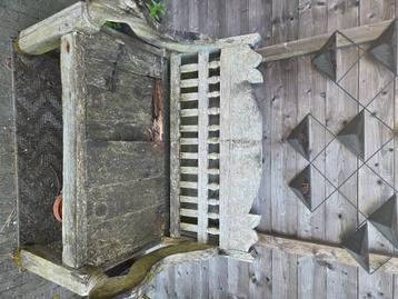 Tuinstoel van Bali beschikbaar voor biedingen