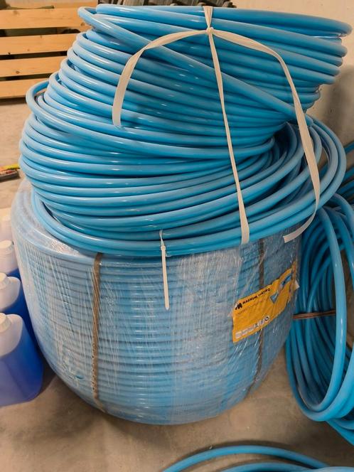Toebehoren vloerverwarming en sanitair, Doe-het-zelf en Bouw, Verwarming en Radiatoren, Zo goed als nieuw, Ophalen