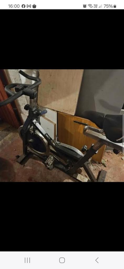 Vélo de spinning, Sport en Fitness, Fitnessapparatuur, Gebruikt, Spinningfiets, Ophalen