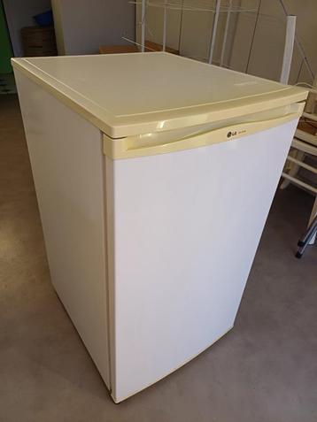 LG Class A kleine koelkast met vriesvak beschikbaar voor biedingen