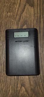 Nitecore F4 powerbank / battery charger + batterijen, Utilisé, Enlèvement ou Envoi