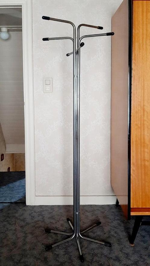 Vintage postmoderne kapstok ontworpen door Tord Björklund, Huis en Inrichting, Woonaccessoires | Kapstokken, Zo goed als nieuw