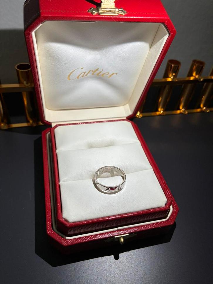 Prachtige Cartier Love ring in Platinum, maat 53., Handtassen en Accessoires, Ringen, Zo goed als nieuw, Dame of Heer, 20 of groter