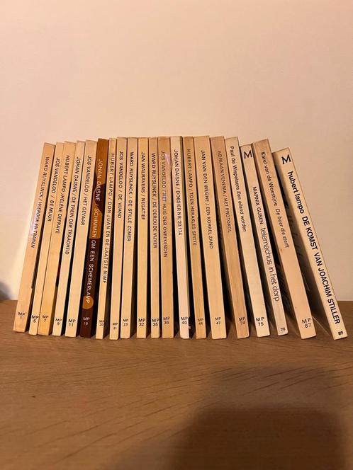 Een pakket boeken uit de Marnixpocket-reeks, Livres, Littérature, Utilisé, Belgique, Enlèvement ou Envoi