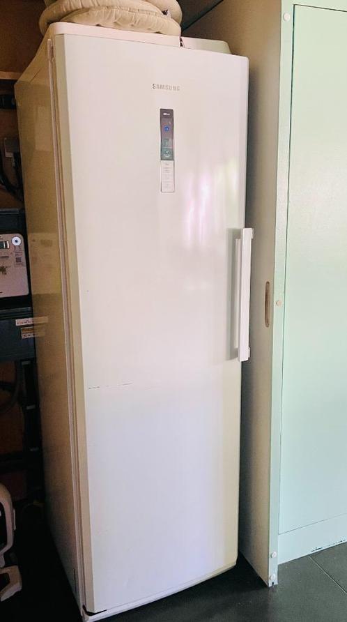 diepvries / A-Label / Samsung, Elektronische apparatuur, Koelkasten en IJskasten, Zo goed als nieuw, Met vriesvak, 200 liter of meer