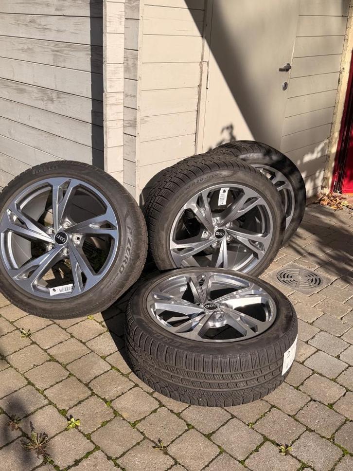 Audi (RS) Etron-GT Originele velgen + Winterbanden, Auto-onderdelen, Banden en Velgen, Velg(en), Winterbanden, 20 inch, 245 mm