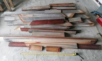 Lot de planches en bois exotique beschikbaar voor biedingen