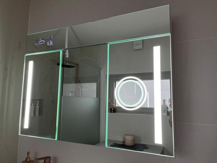 Artforma LED-spiegel met verlichting, Huis en Inrichting, Woonaccessoires | Spiegels, Zo goed als nieuw, 75 tot 100 cm, Minder dan 100 cm