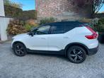 Volvo XC40 Design T3 Geartronic + 4 winterbanden op velgen, Auto's, Volvo, Euro 5, Zwart, 120 kW, 5 zetels