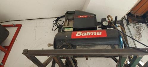 Balma compressor 25 l + ophangbeugel, Doe-het-zelf en Bouw, Compressors, Gebruikt, 10 bar of meer, 25 tot 100 liter, Geluidgedempt